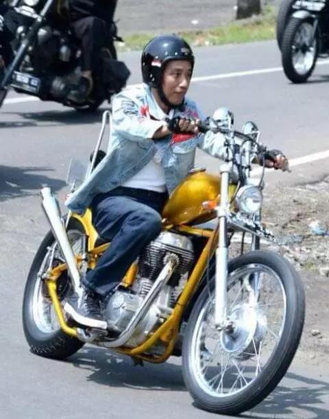 安倍骑摩托车，一个被政治耽误的机车老男孩？