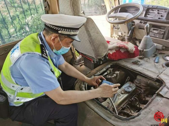 怎么查大巴司机电话？这几个接地气的办法，我挨个给你试过了