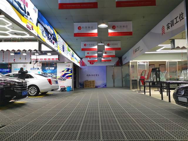 汽车美容店怎么经营？从街边小店的实战里，我捋出这几条活路
