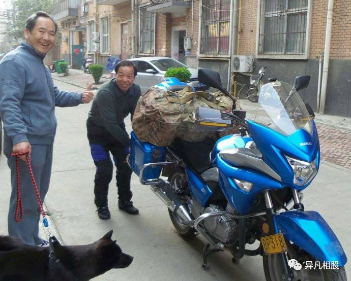骑摩托车的说说，从风里来，到自由里去