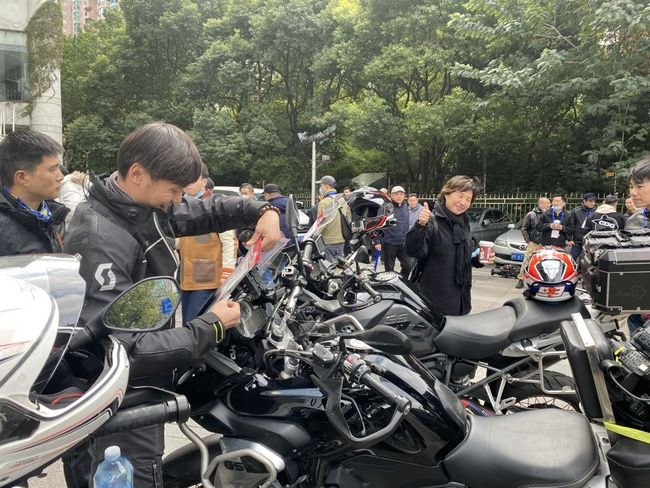 骑摩托车omg，从入门到上路，一篇让你少走弯路的真实指南