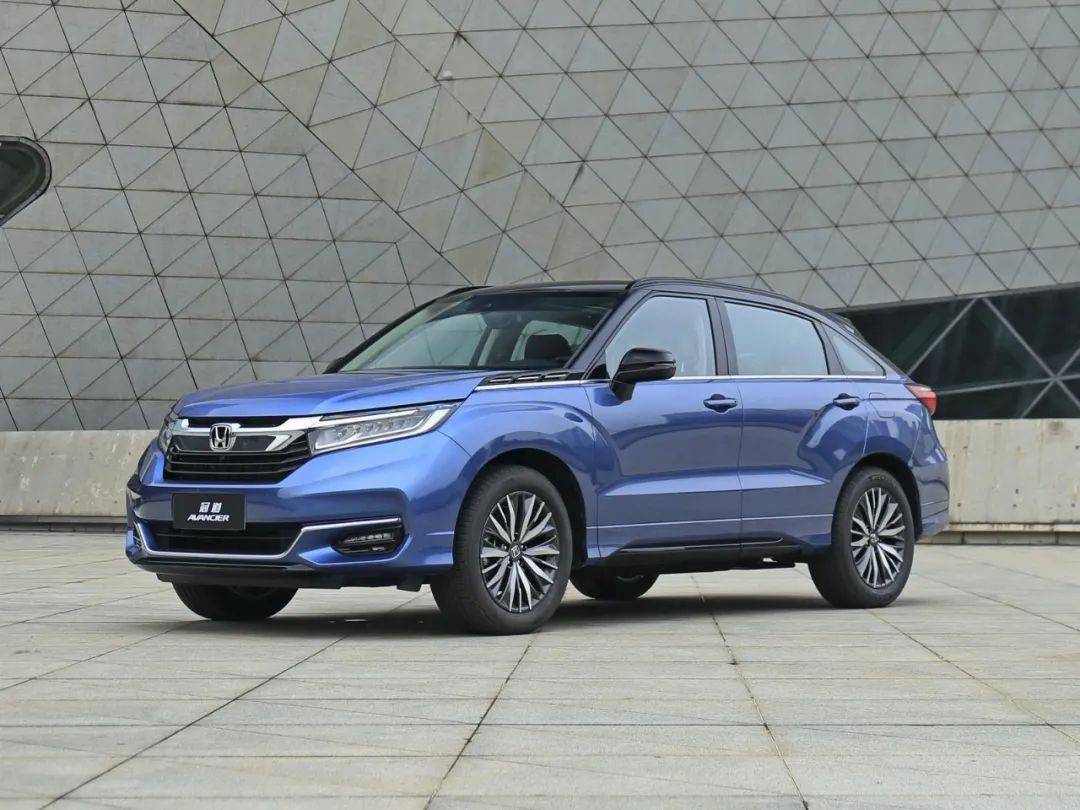 冠道加速如何？一脚油门下去，我差点忘了这是台家用SUV