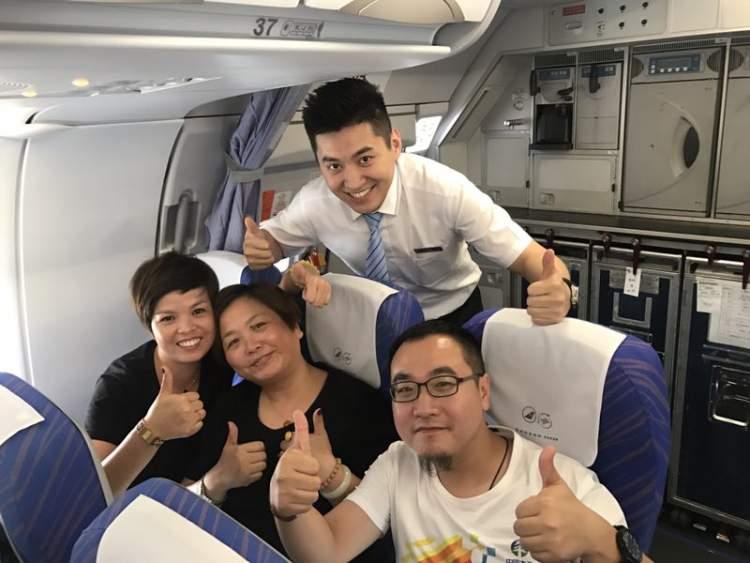 工作人员回应滞留游客扔掉免费午餐/中国游客滞留日本机场遇地震