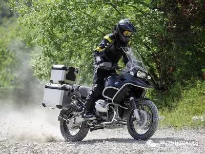街头骑摩托车，从新手到老炮，一篇就够的实用指南