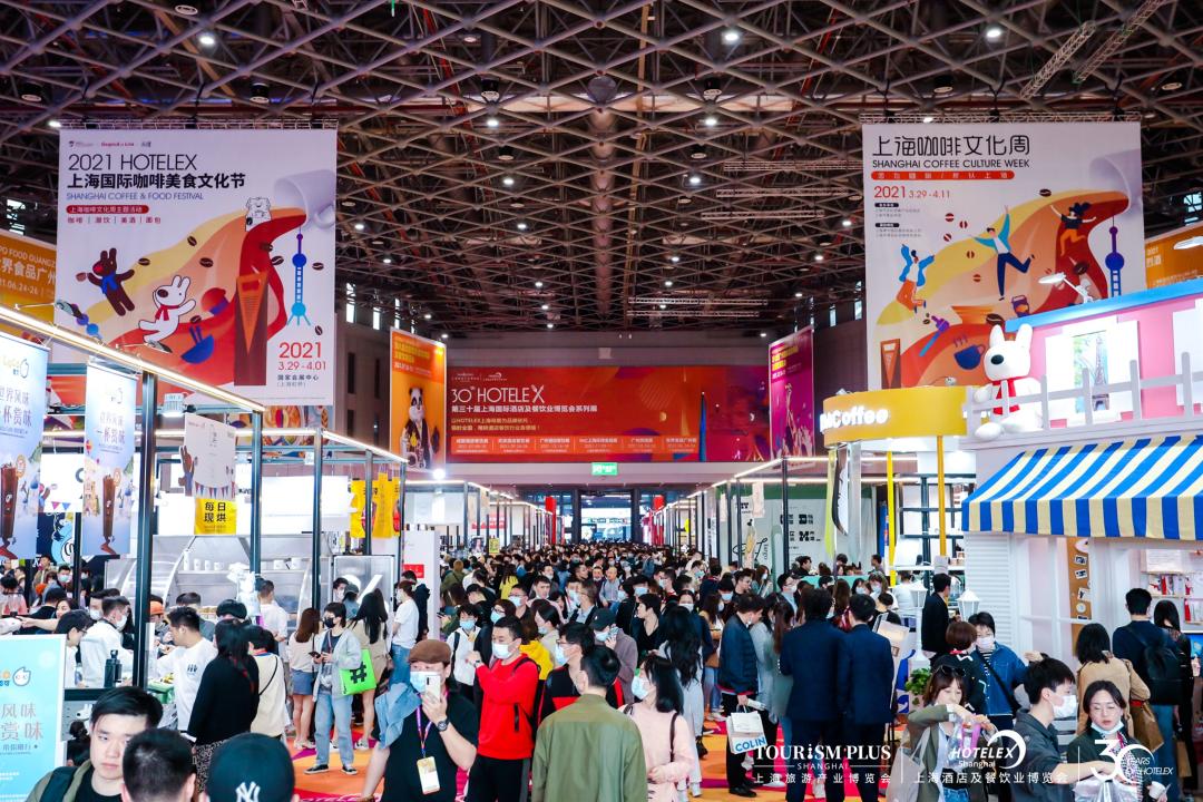 上海复工复产后居民出不去回不来/上海万人工厂有序复工复产