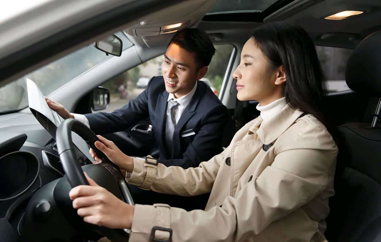 汽车怎么办，从买车、用车到换车，普通人的实用避坑指南