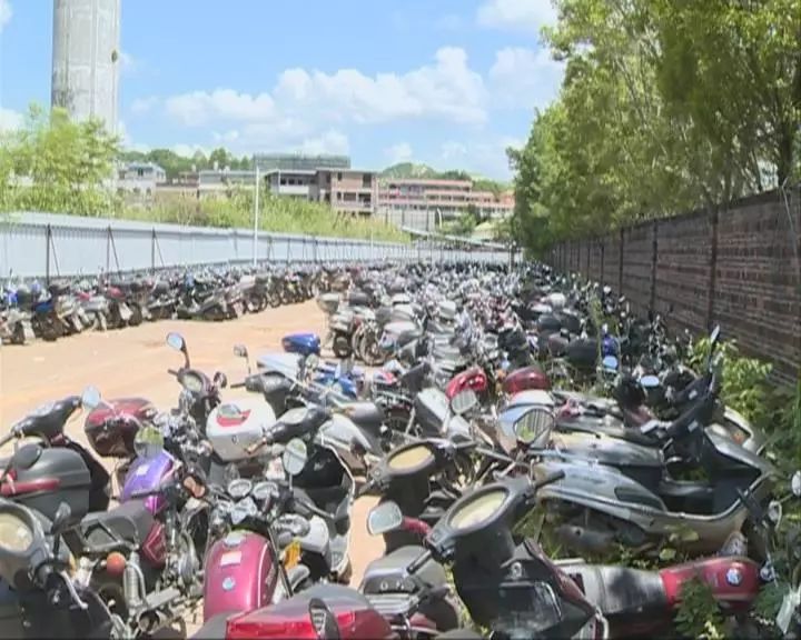 靓姐骑摩托车，从选车到上路，一位普通女性的真实骑行指南