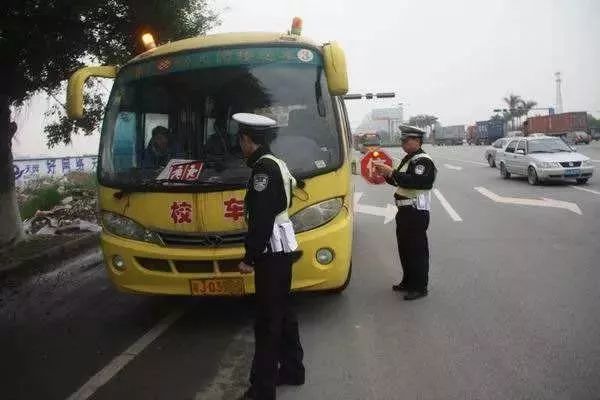 大车违章怎么查？别急，这事儿我帮你捋明白了