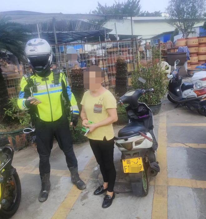 小车驾照骑摩托车，到底行不行？一次给你讲透