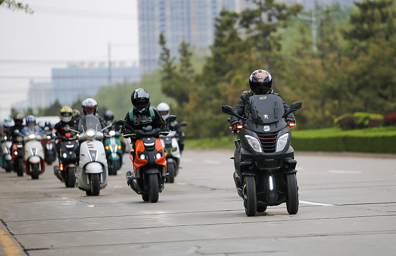 文昌骑摩托车，海风、椰林和那些导航不会告诉你的小事