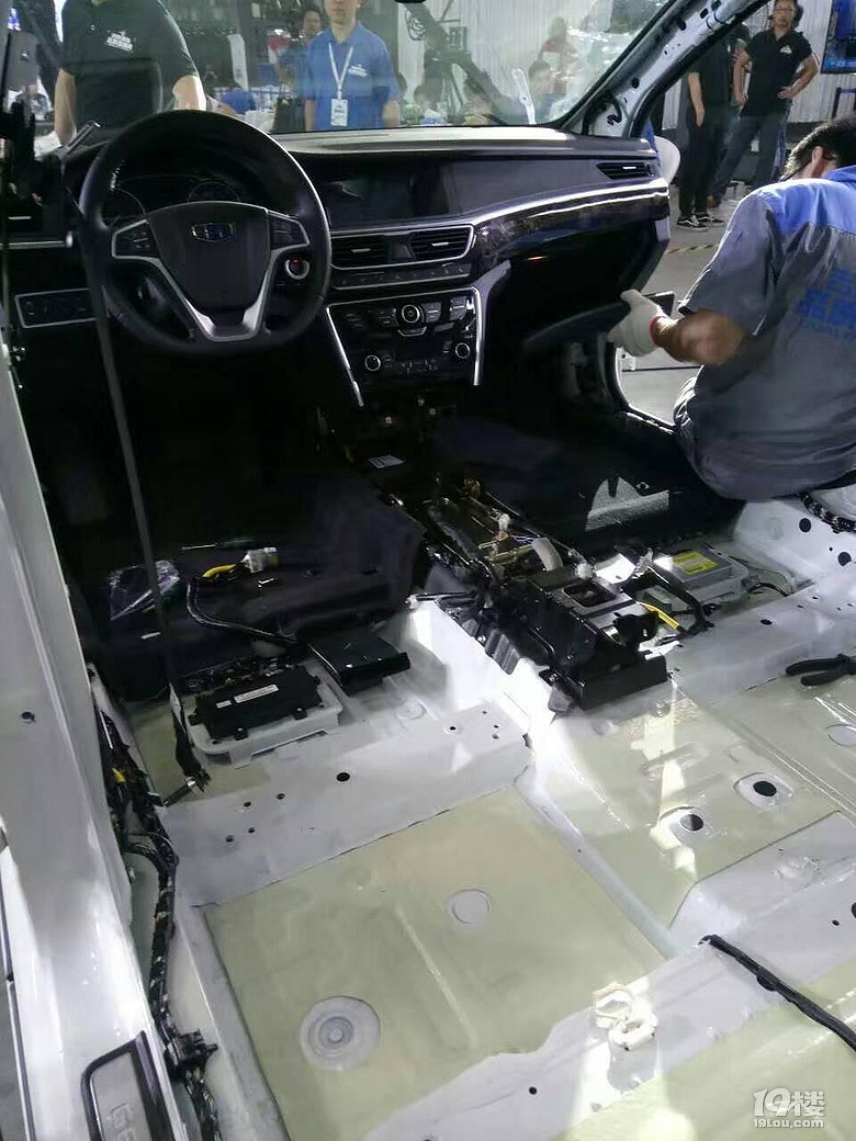 博瑞怎么样？开了三年，我把这台车掰开揉碎聊一聊