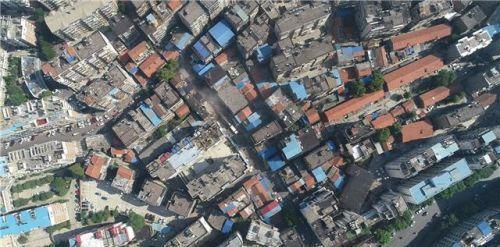 昆明一地调为中风险地区/昆明将启动8个城中村配套设施建设