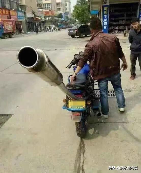 为什么我一看到骑摩托车的就忍不住想骂？聊聊路怒背后的真相