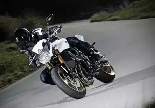 钱江骑摩托车，从入门到跑山，一篇说透的实在指南