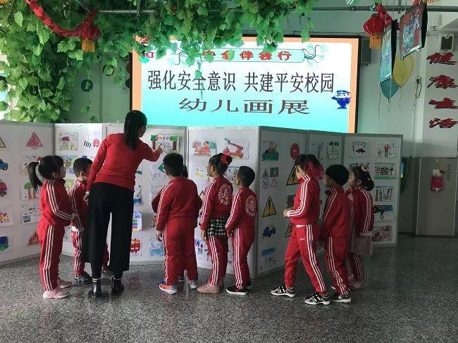 骑摩托车阻拦，从街头冲突到自救指南，一篇讲透