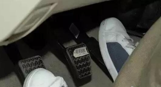 一档怎么挂二档？别笑，这可能是新手司机最该搞懂的进阶操作