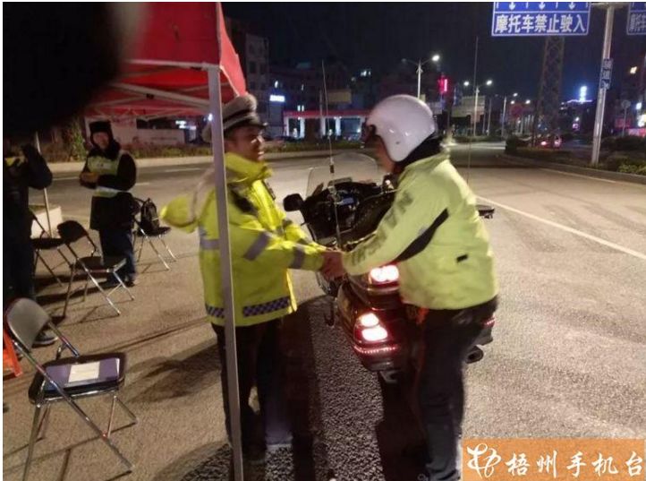 冬天骑摩托车保暖推荐，别让寒风把你劝退，这套抗冻攻略请收好
