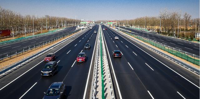 高速路免费时间2022春节/2022年春节高速路免费的时间