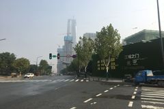武汉17中教室门事件/武汉17中教室门实景照片