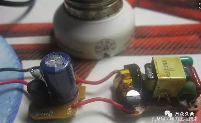 如何接220v电源，别慌，这事儿比你想的简单，但也比你想的危险