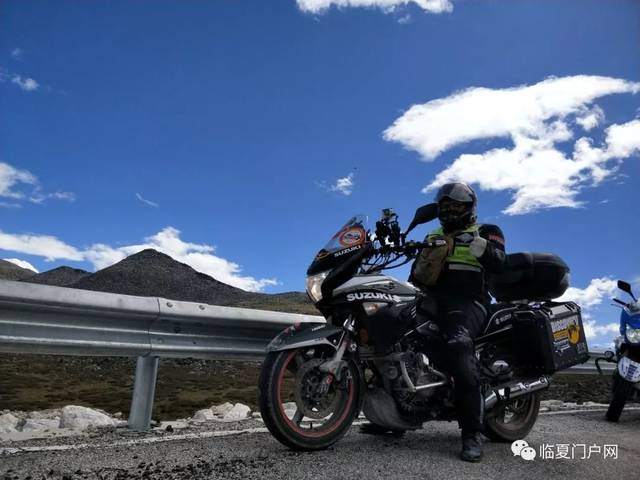 骑摩托闯甘孜，风、高反和那些没人告诉你的实在事