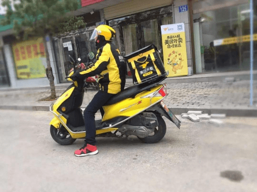锐骑摩托车，一辆让你又爱又恨的小野马，到底值不值得骑回家？