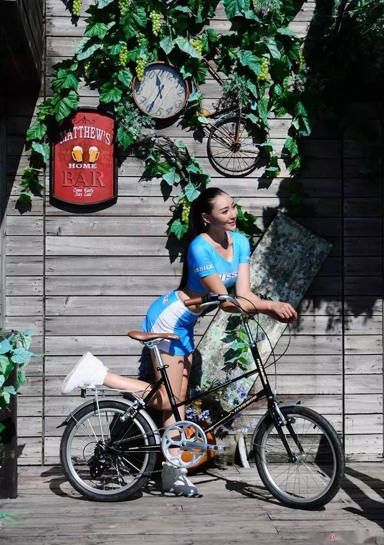 半蹲骑摩托车，一种被误解的姿势，还是一种隐藏的技巧？