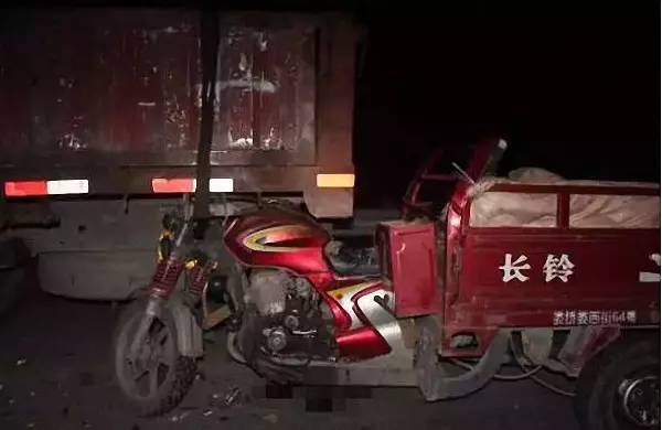 骑摩托车跪倒，那一瞬间到底发生了什么，以及怎么保命