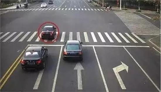 怎么认定闯红灯？别等罚单来了才搞懂这几张图
