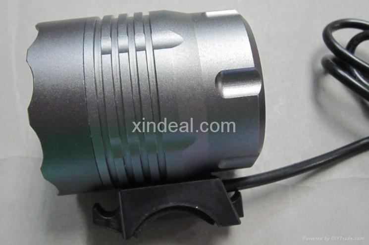 12V如何变6V，从手电筒到车载电器，一次讲透降压这件事