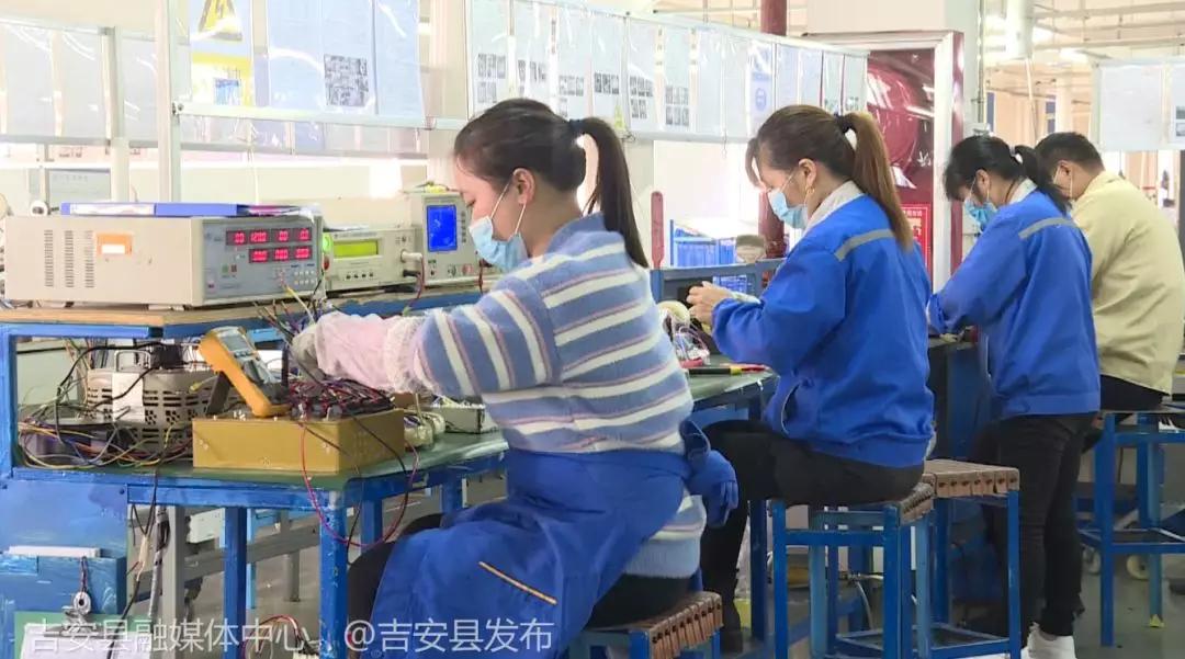 2022众志成城抗击疫情，那一年，我们都在同一条船上