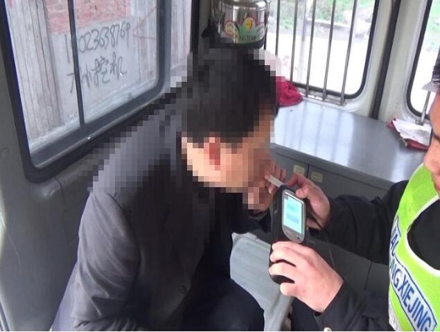 B2驾照能骑摩托车吗？别等扣了12分才搞明白这件事