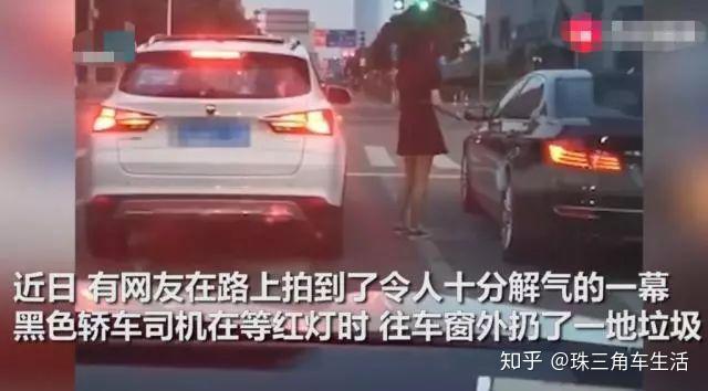 车贴怎么撕掉？别硬抠，老司机教你几招不留胶的土办法