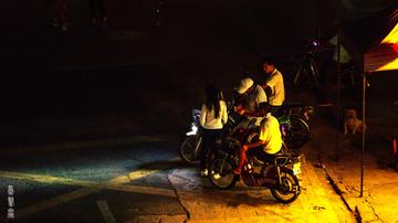 夜骑摩托车在南宁，一个老骑手的邕城夜行笔记