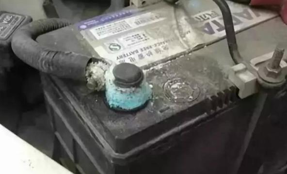 怎么检测电瓶好坏？老司机教你几招，别再被修理店忽悠了